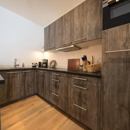 Feriehus Edelweisshaus 7 *